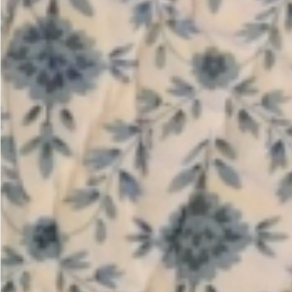 Vintage Blue & White Quilt - Picture 4 of 6